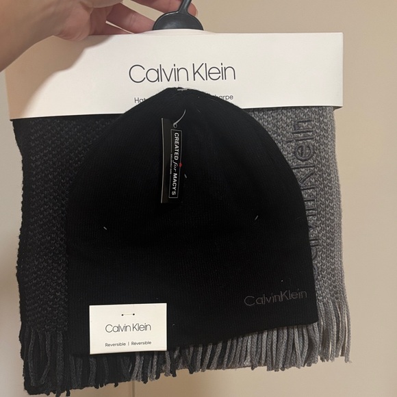 Calvin Klein Other - Calvin Klein Black and Gray Knit Hat and Scarf Set